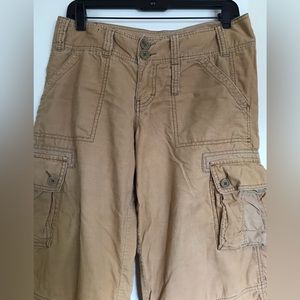 Abercrombie EST .1892 , size 4 women s kaki pants